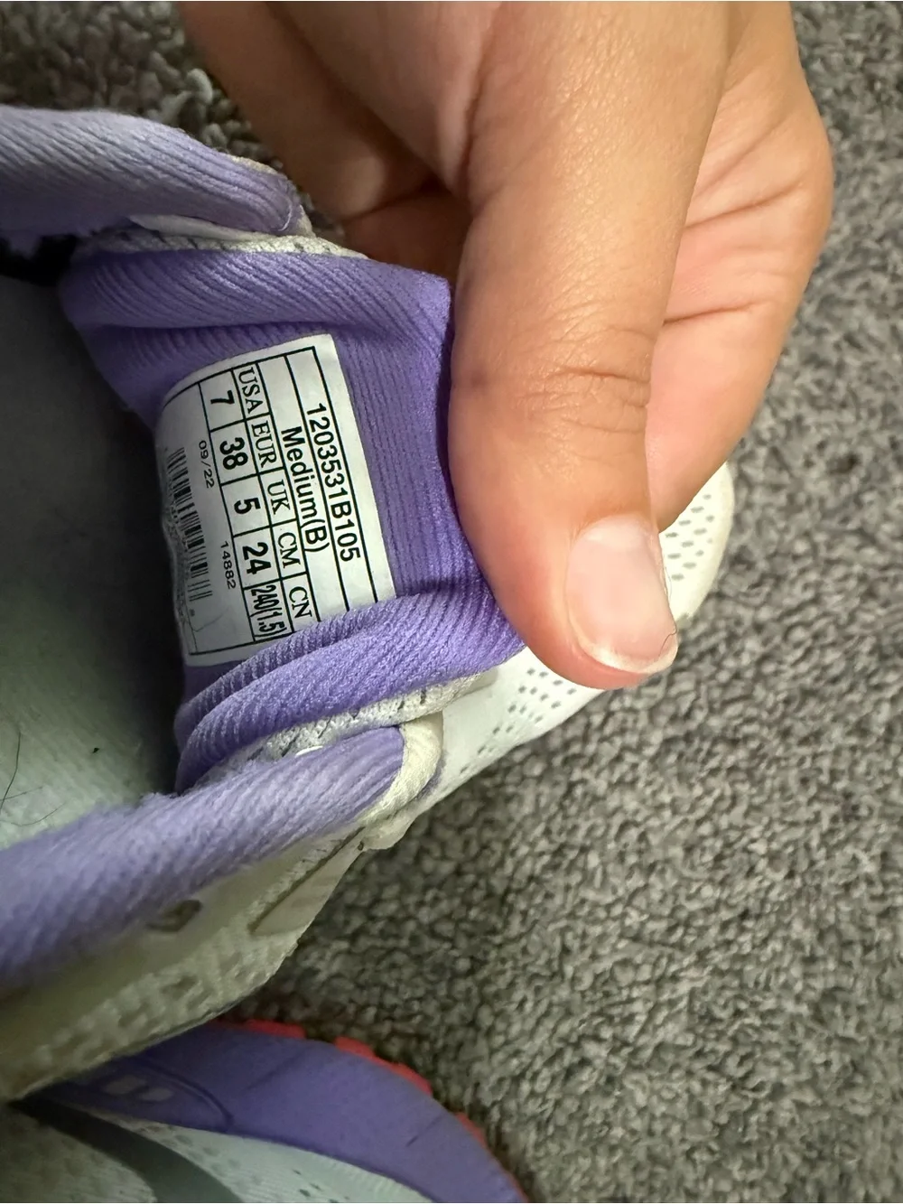 Brooks Women's White and Lavender Athletic Running Shoes